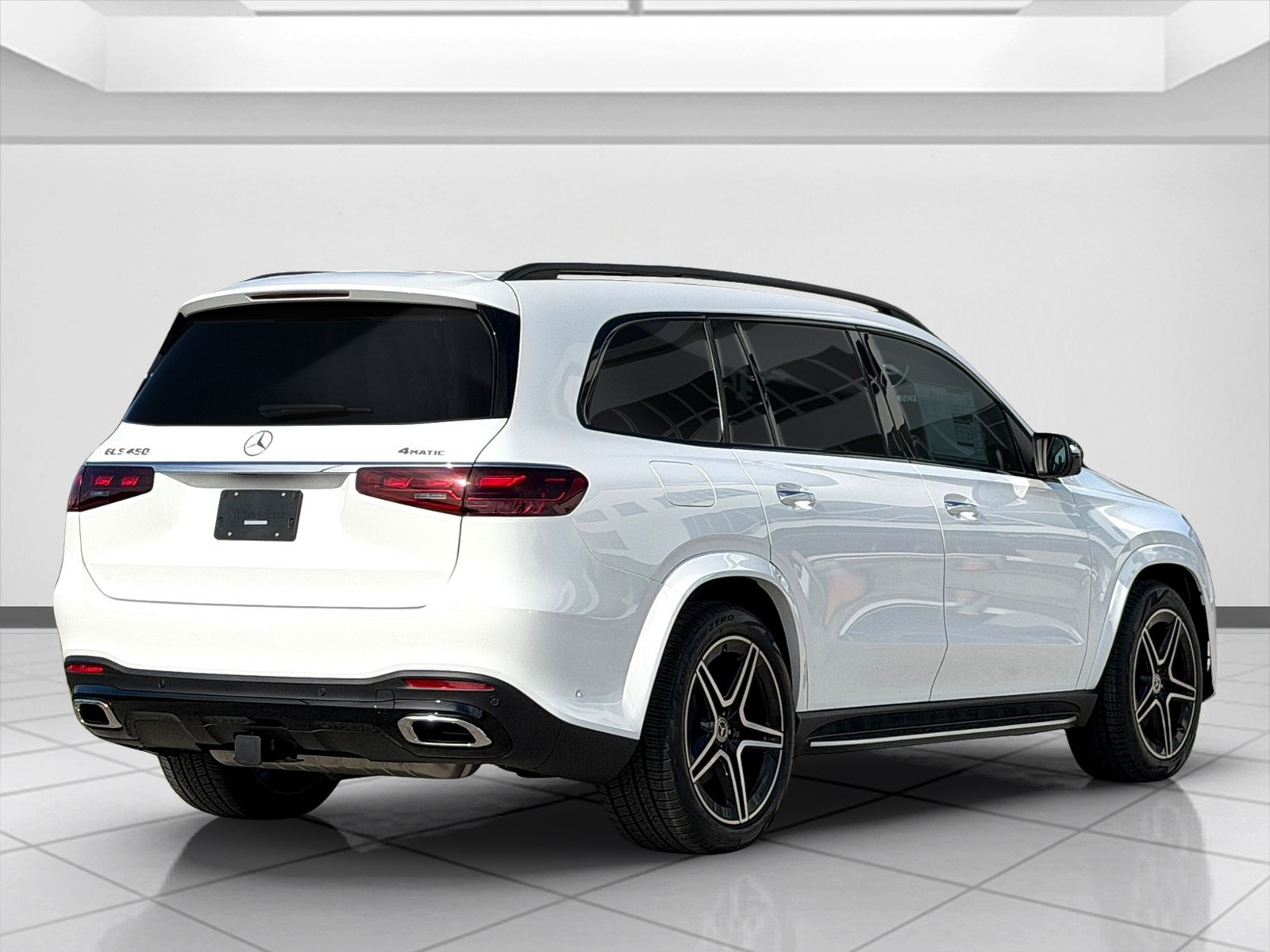 2026 Mercedes Benz GLS 450 4MATIC photo 2