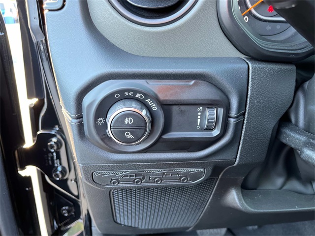 2025 Jeep Gladiator Mojave photo 19