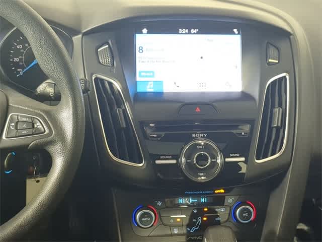 2018 Ford Focus SEL photo 17