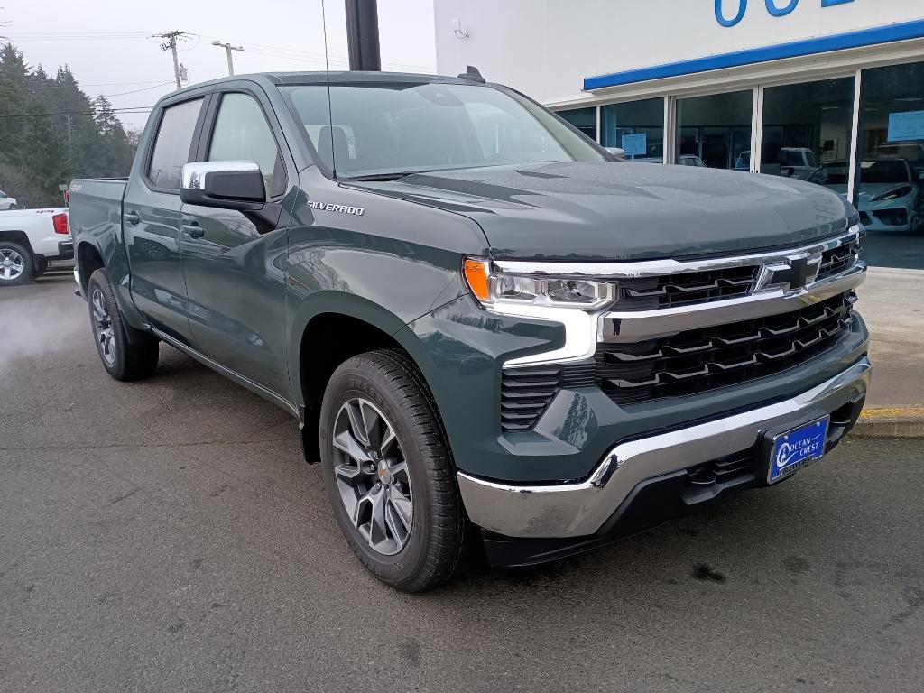 2025 Chevrolet Silverado 1500 LT photo 2