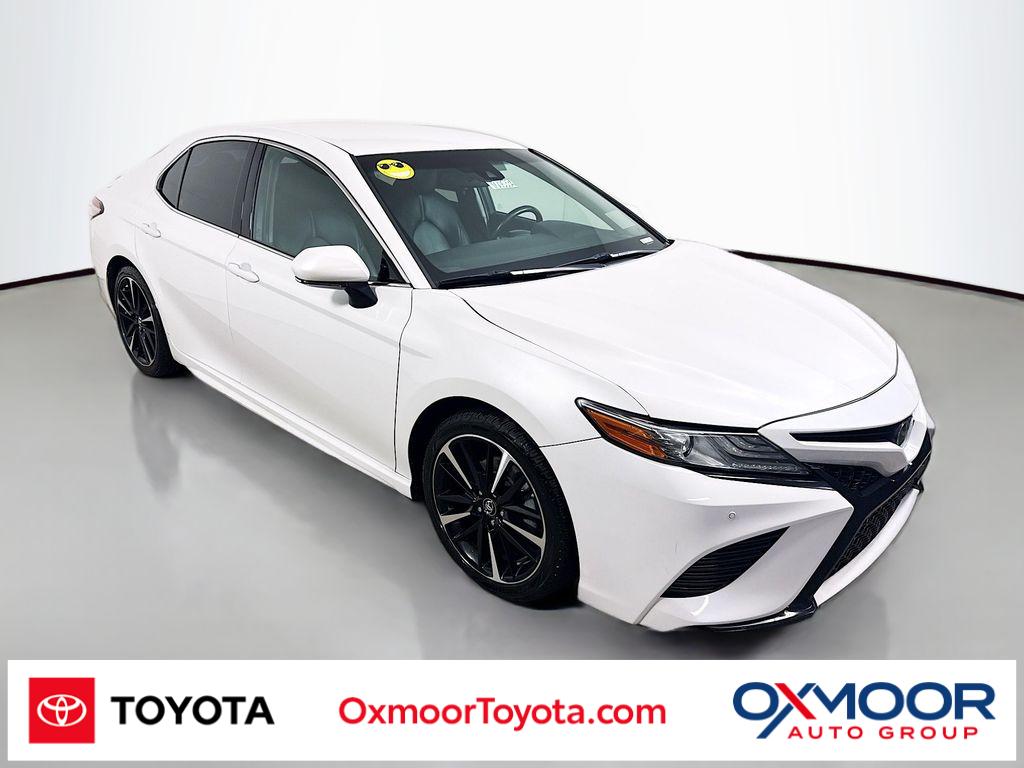 2018 Toyota Camry XSE's photo