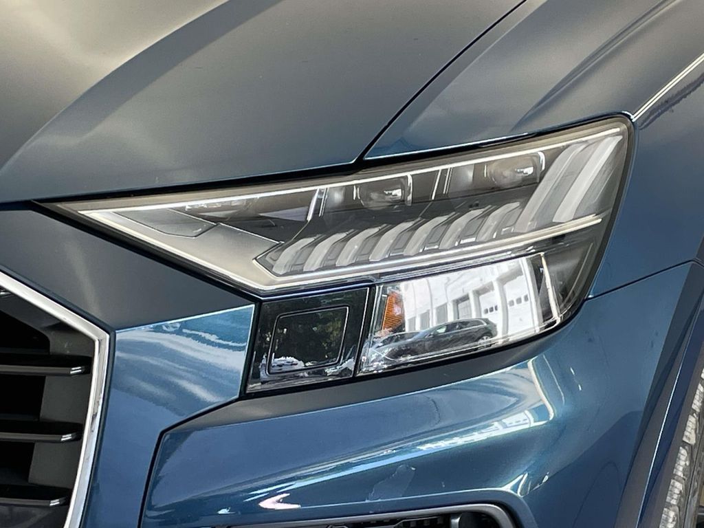 2020 Audi Q8 55 Prestige photo 14