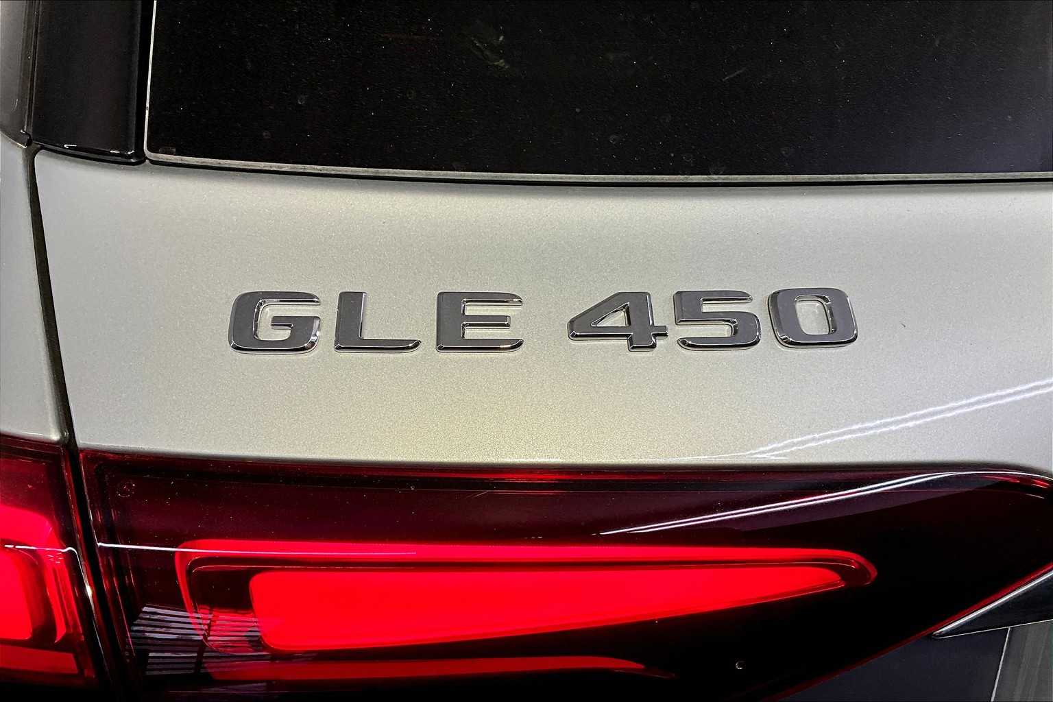 2026 Mercedes Benz GLE 450 4MATIC photo 4
