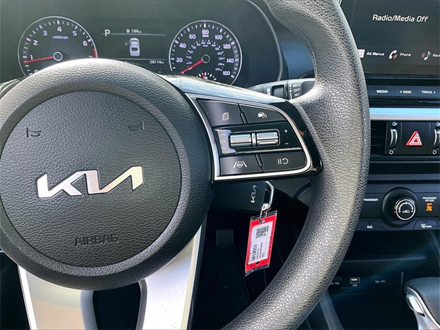 2023 Kia Forte LXS photo 24