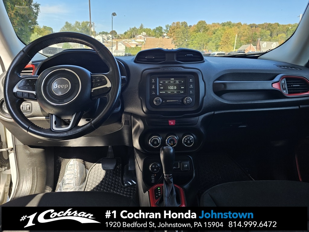 2016 Jeep Renegade Trailhawk photo 15