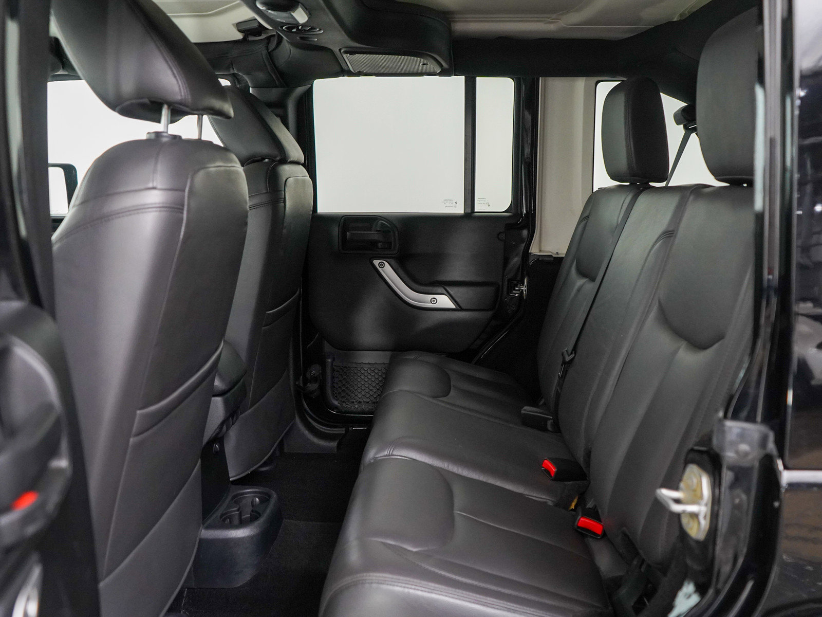 2016 Jeep Wrangler Sahara Sport photo 14