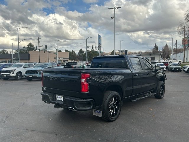 2022 Chevrolet Silverado 1500 RST photo 2
