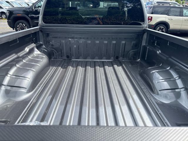 2025 Nissan Frontier SV photo 6