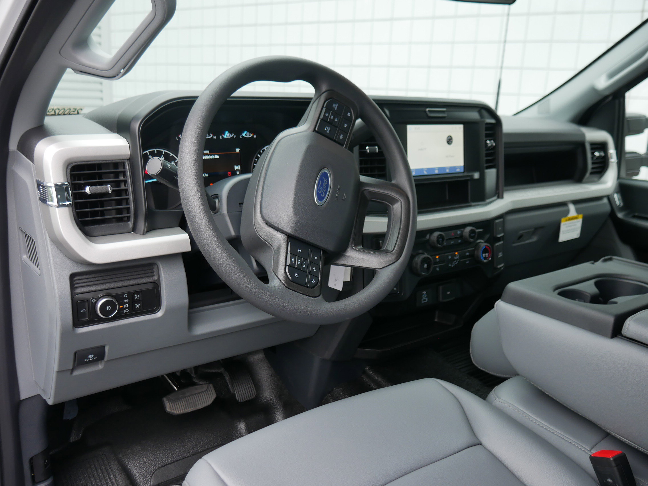 2025 Ford F-250 XL photo 4