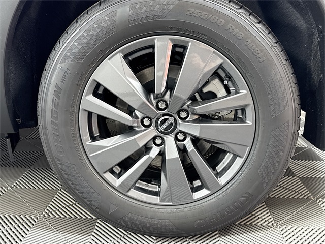 2025 Nissan Pathfinder SV photo 4