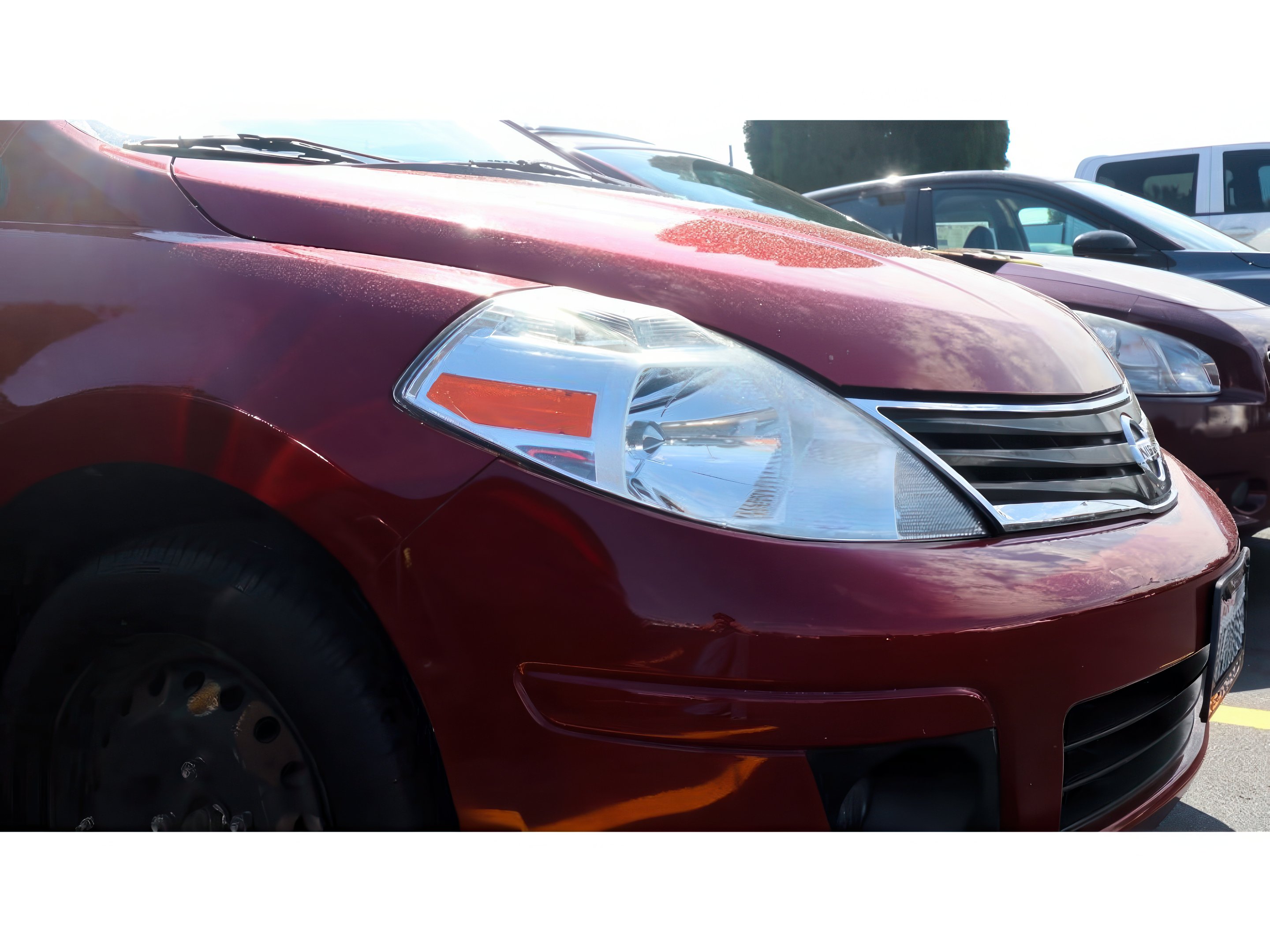 2010 Nissan Versa 1.8 S photo 4