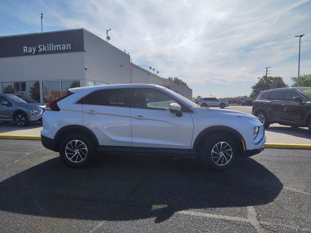 2022 Mitsubishi Eclipse Cross ES photo 6