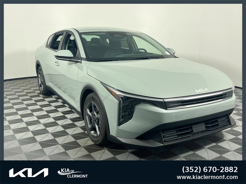 2025 Kia K4 LXS's photo