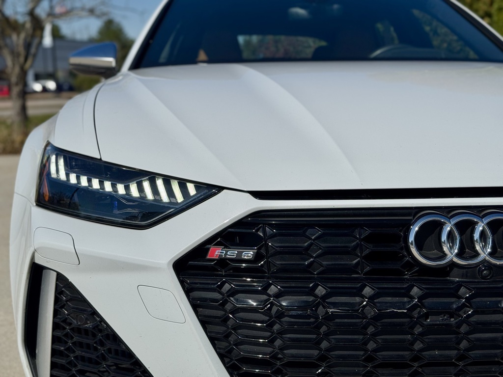 2021 Audi RS 6 Avant Base photo 4