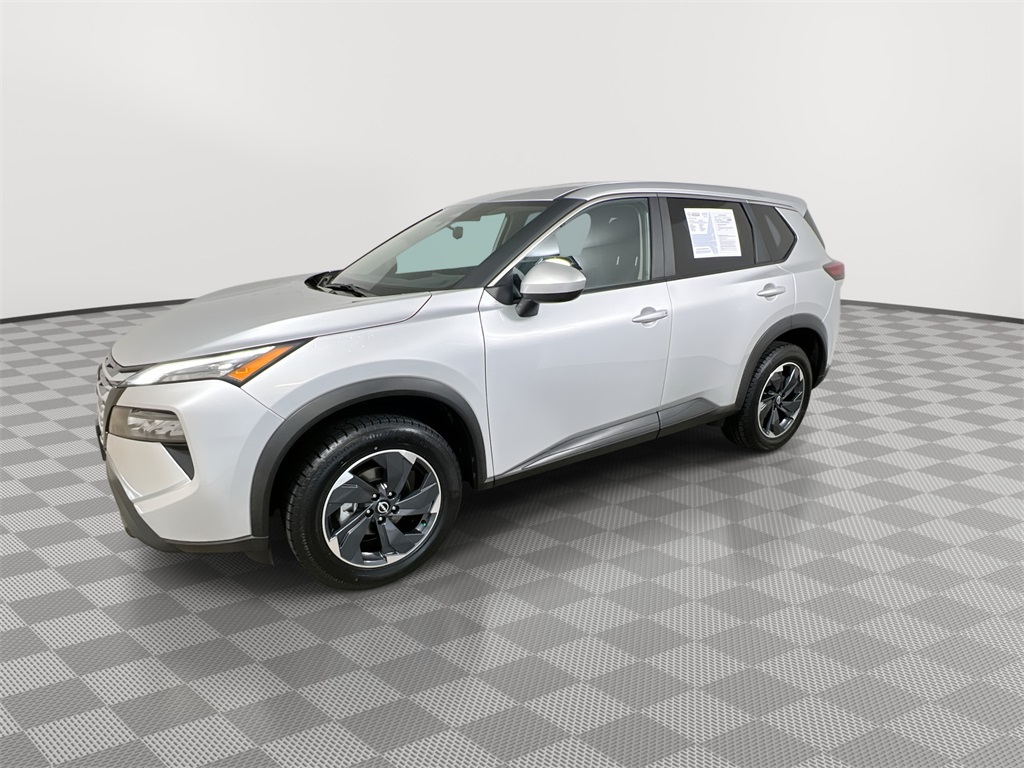 2024 Nissan Rogue SV photo 3