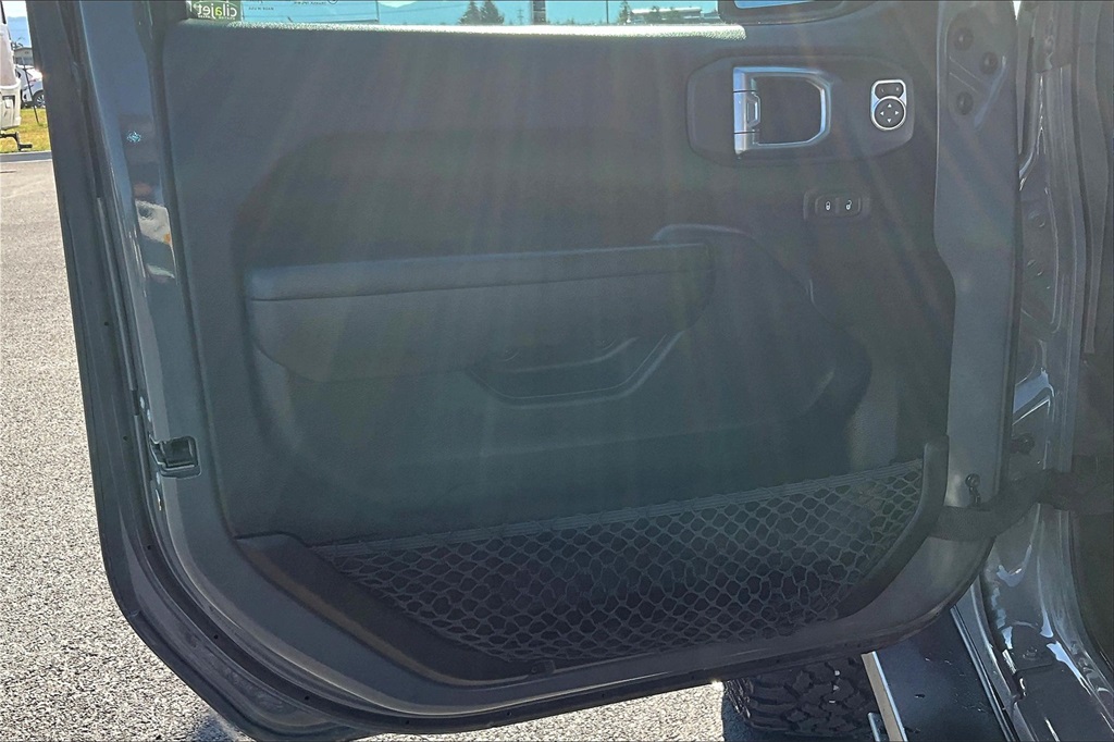 2021 Jeep Gladiator Rubicon photo 23