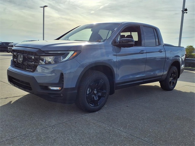 2026 Honda Ridgeline Black Edition photo 3