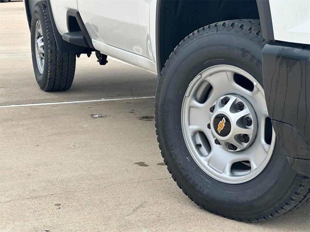 2024 Chevrolet Silverado 2500HD photo 3