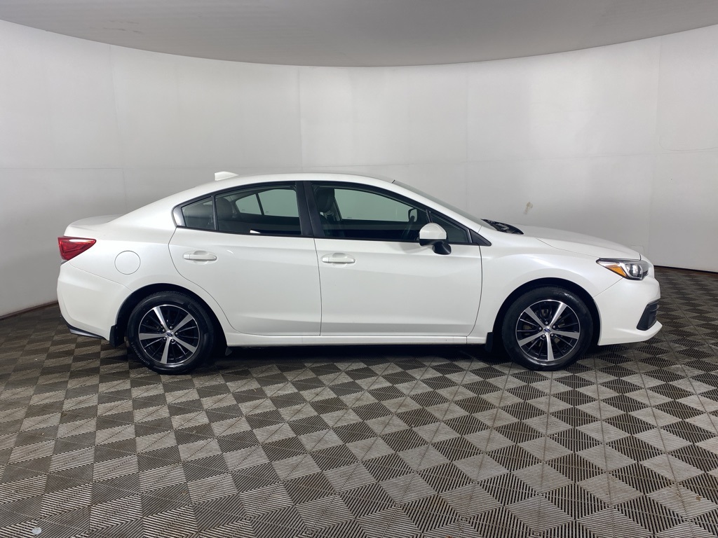 2023 Subaru Impreza Premium photo 2