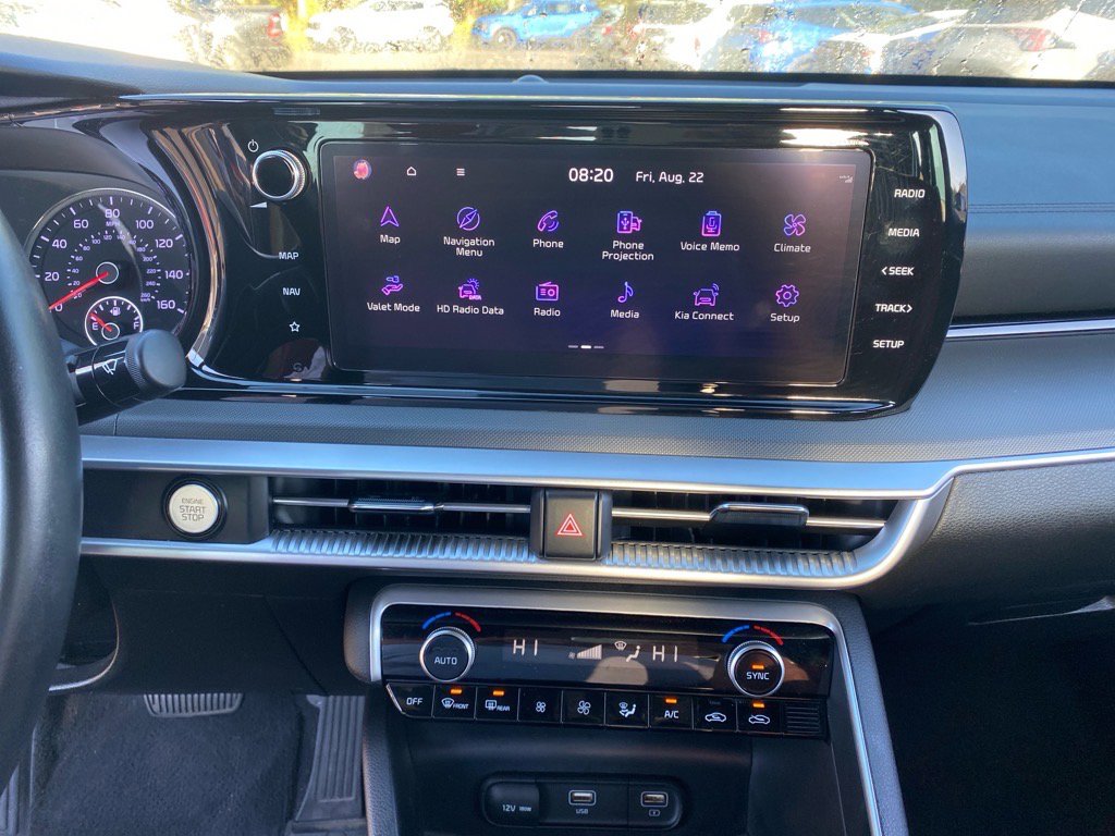 2023 Kia K5 GT-Line photo 11