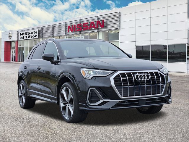2020 Audi Q3 S Line Prestige's photo