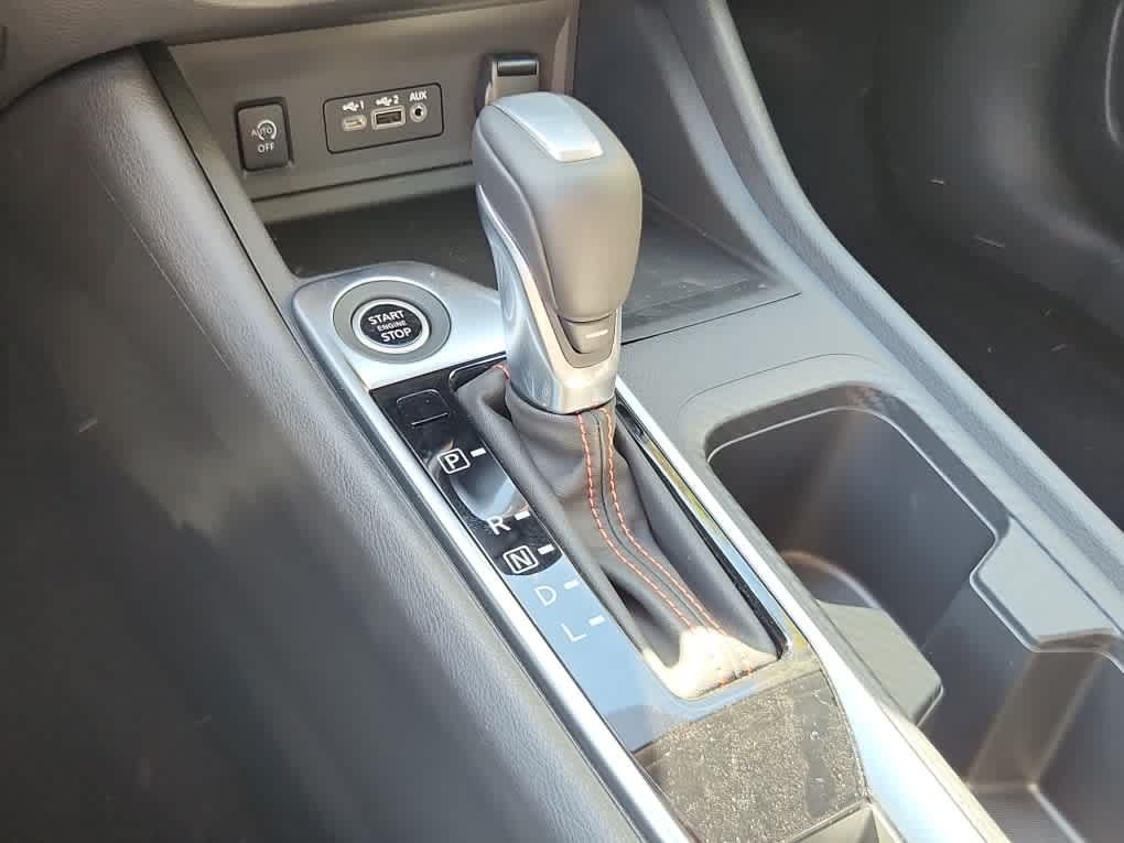 2025 Nissan Sentra SR photo 13