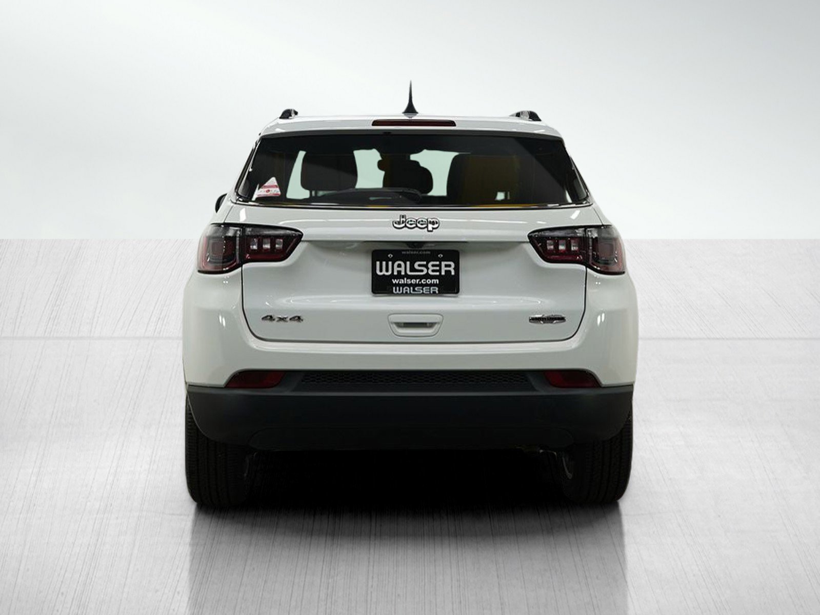 2022 Jeep Compass Latitude Lux photo 3