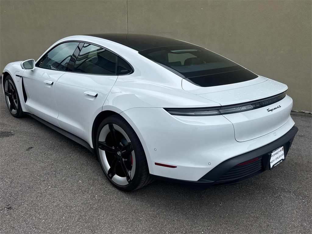 2025 Porsche Taycan 4S photo 3