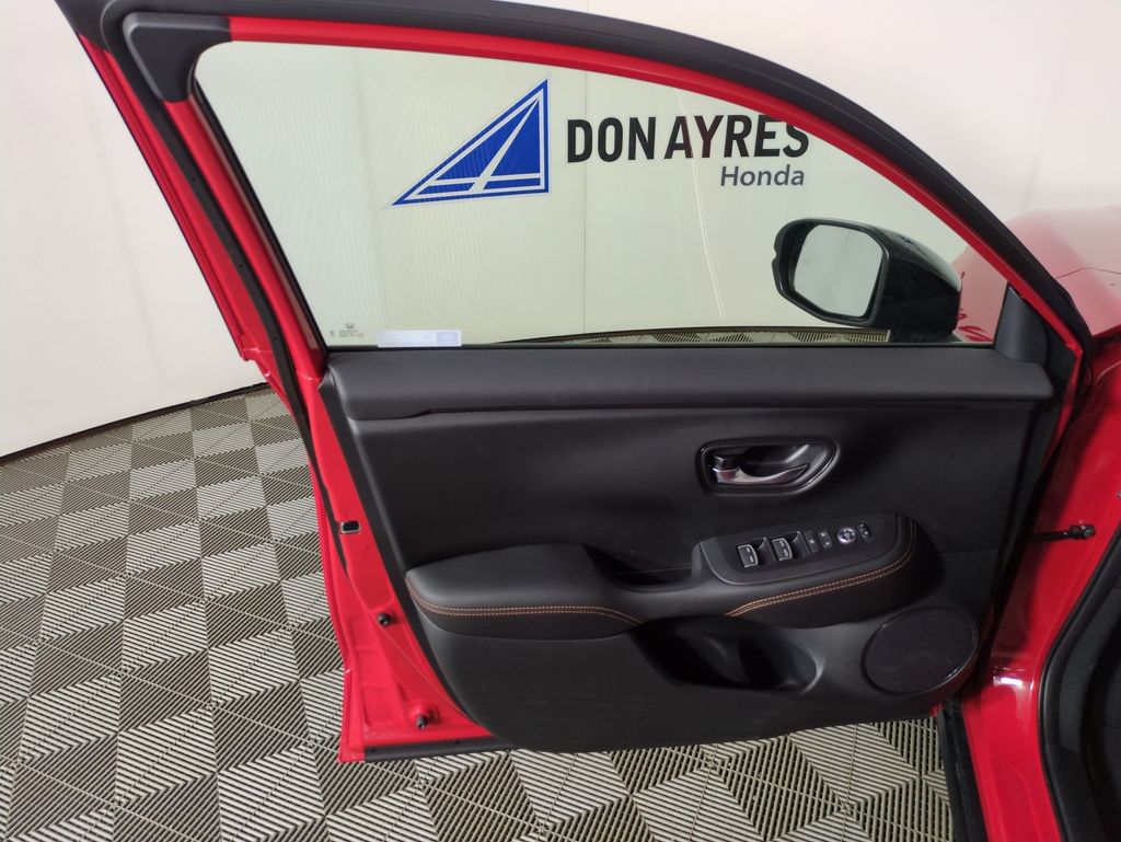 2026 Honda HR-V Sport photo 9