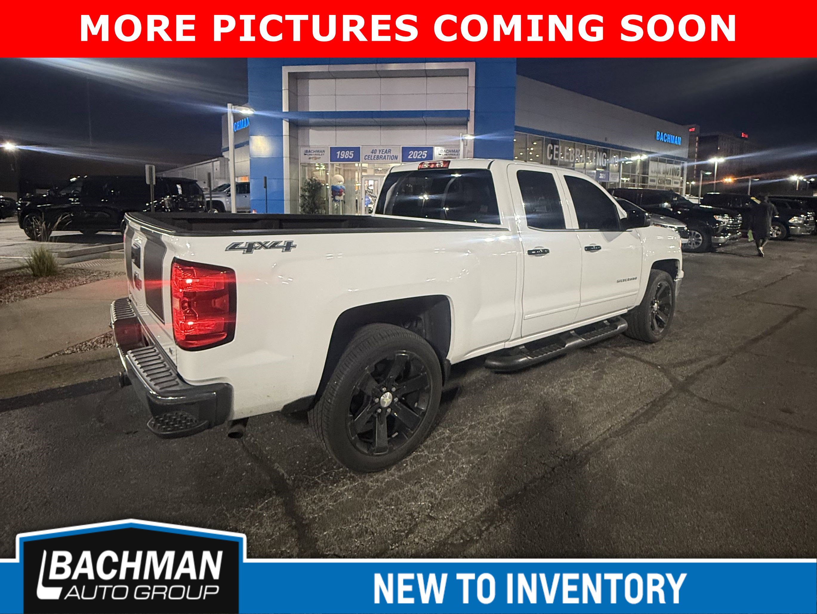 2015 Chevrolet Silverado 1500 LT photo 3