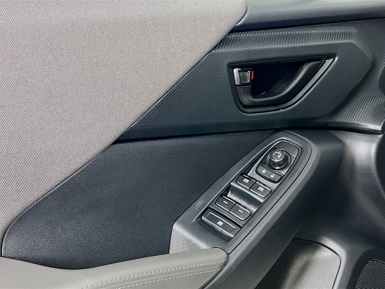 2025 Subaru Crosstrek Premium photo 14