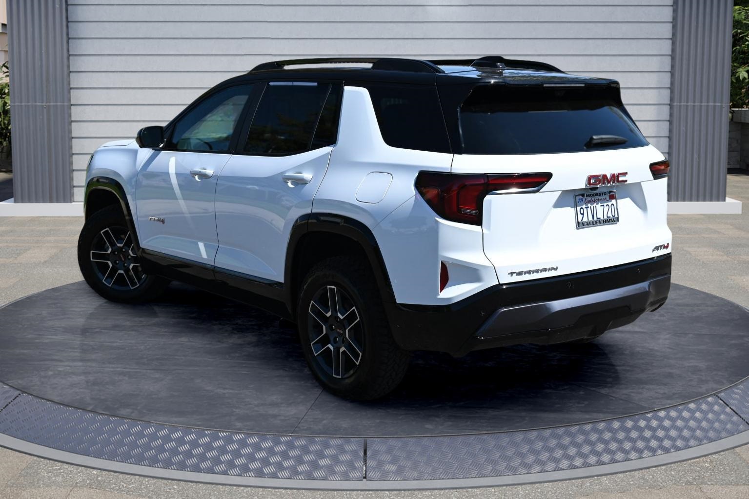 2026 Gmc Terrain AT4 photo 3