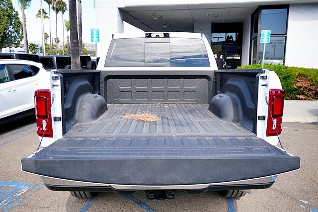 New 2026 Bright White Clear-Coat Exterior Paint RAM Tradesman image 18