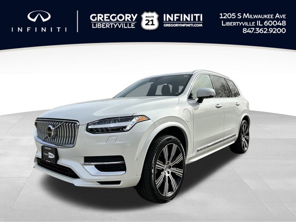 2024 Volvo XC90 Plus's photo