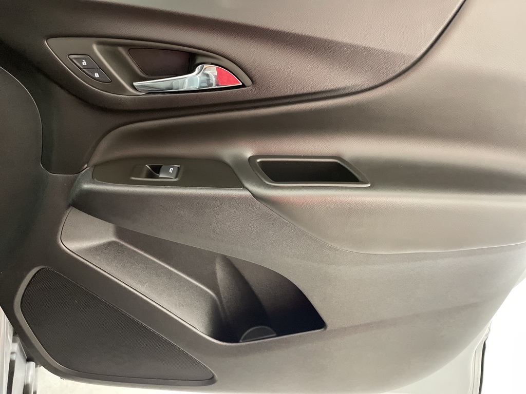 2024 Chevrolet Equinox LT photo 40