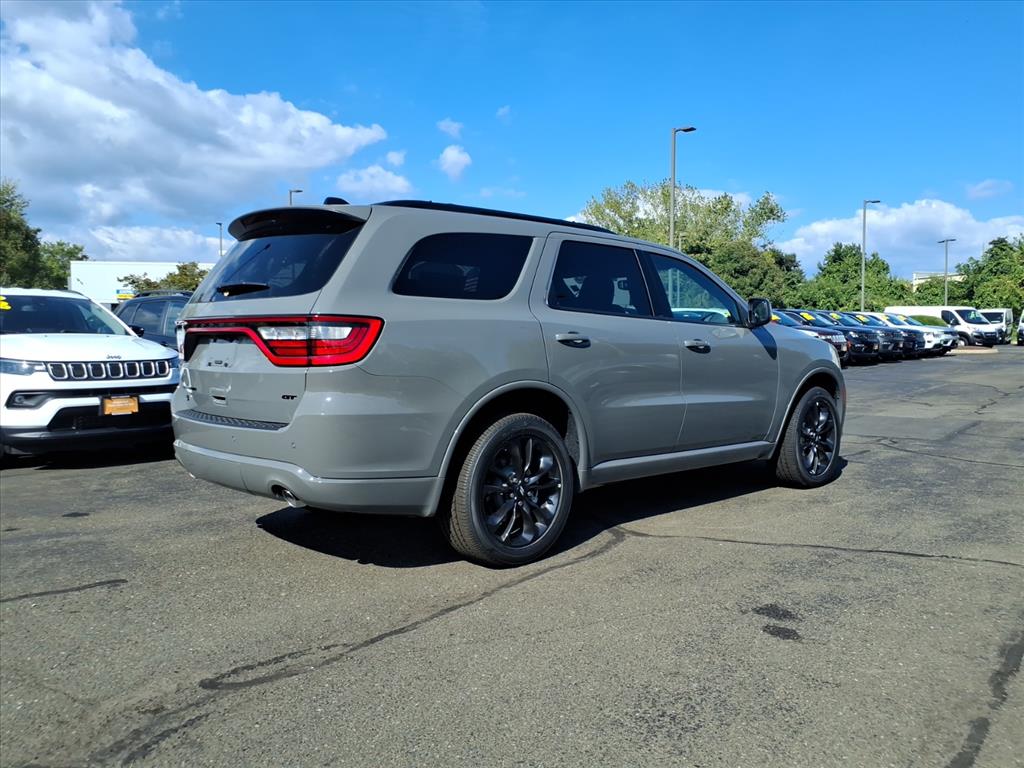 2026 Dodge Durango GT photo 3