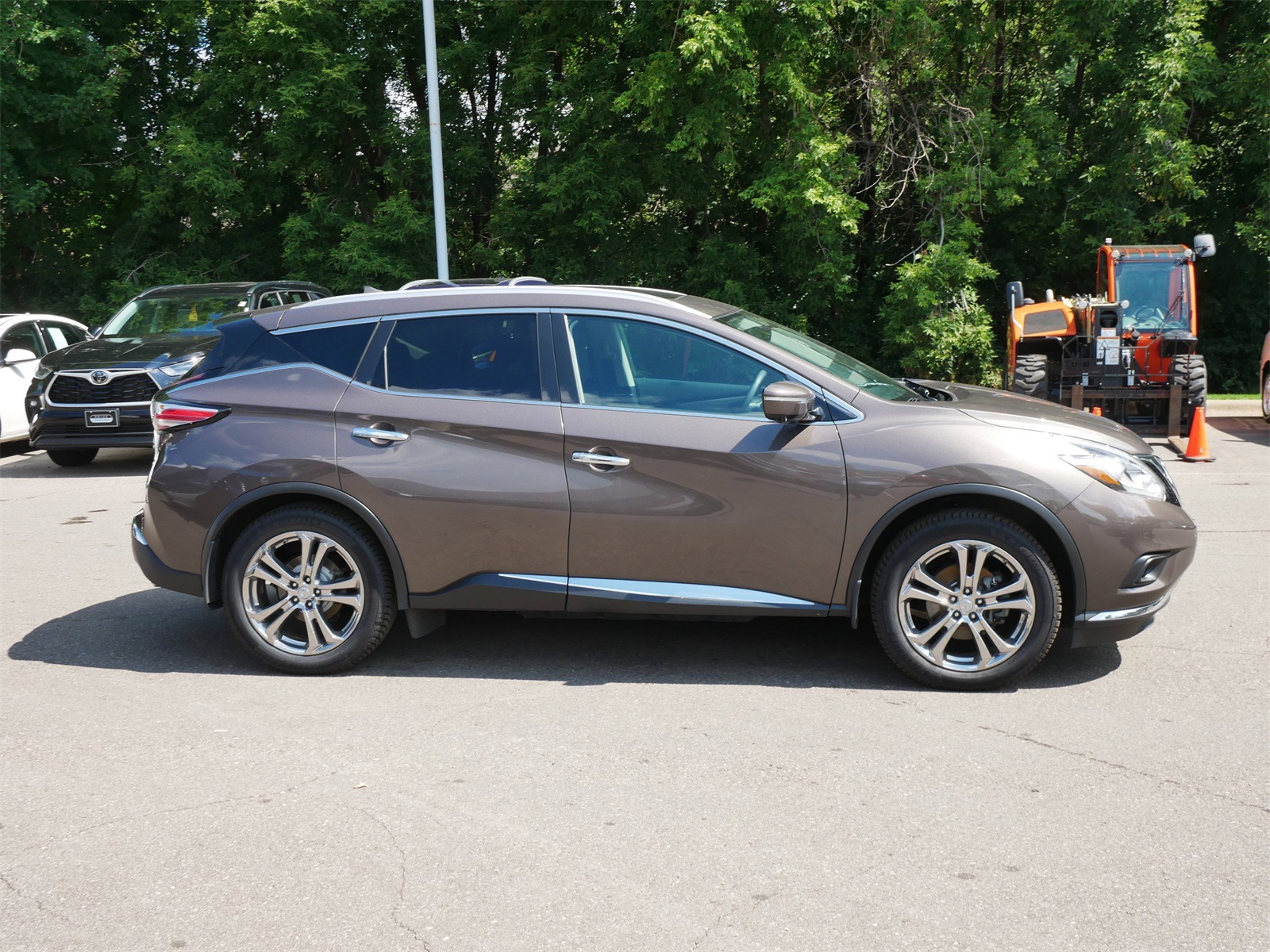 Used 2015 Nissan Murano Platinum with VIN 5N1AZ2MH2FN241264 for sale in Maplewood, Minnesota