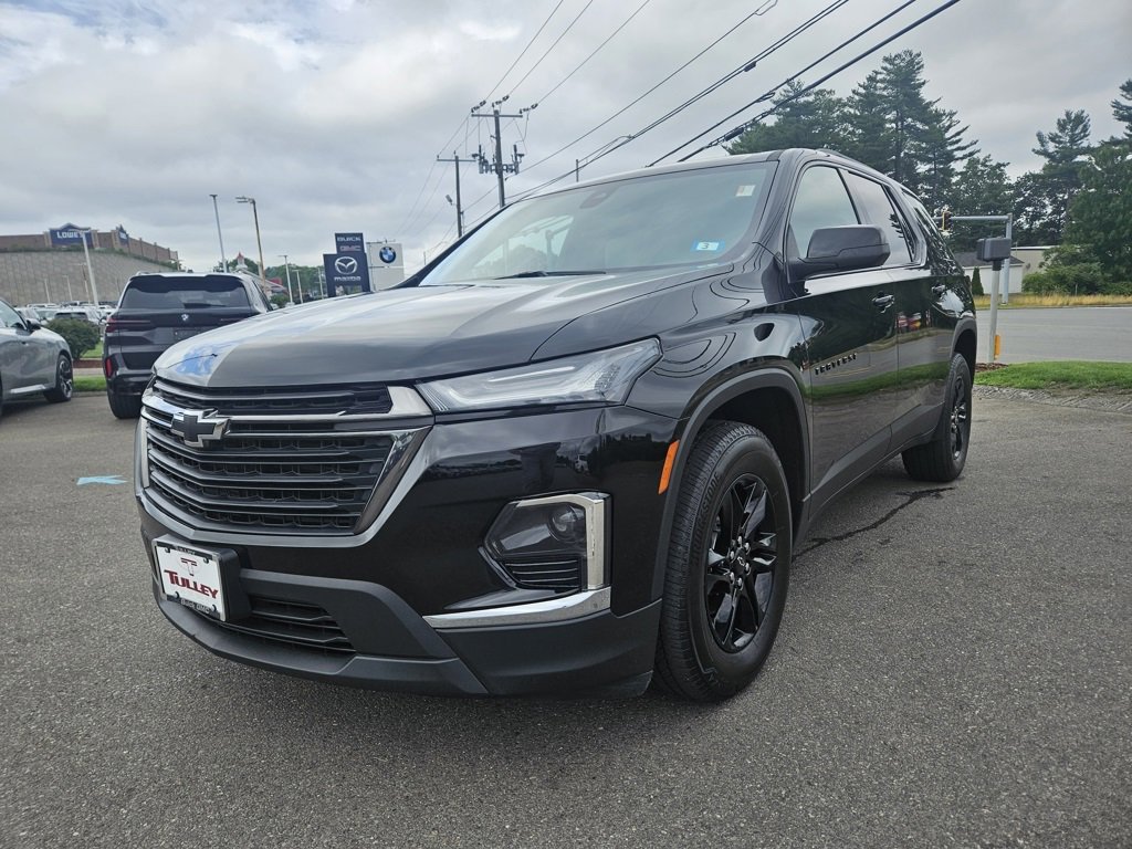 2022 Chevrolet Traverse LS photo 3