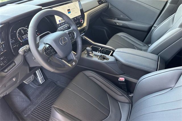 2025 Lexus TX 350 F SPORT photo 8