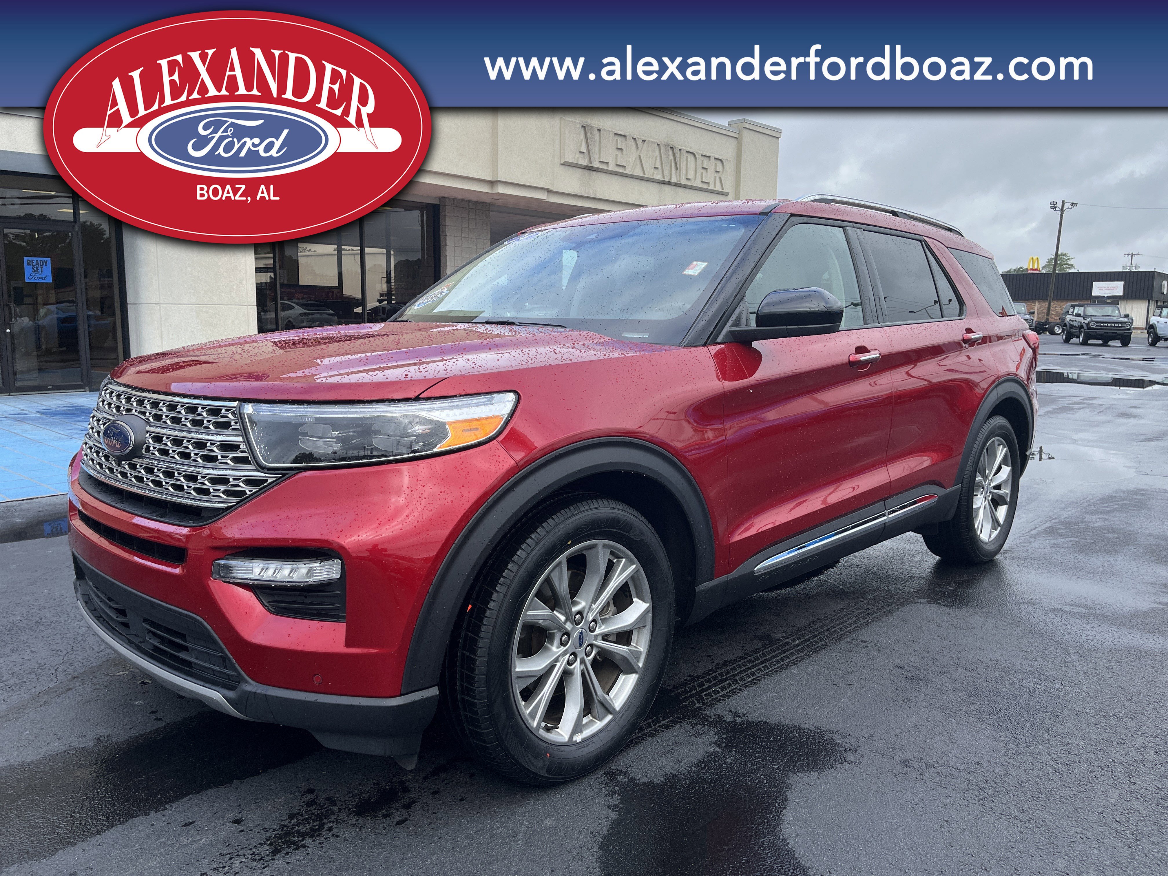 2024 Ford Explorer Limited's photo