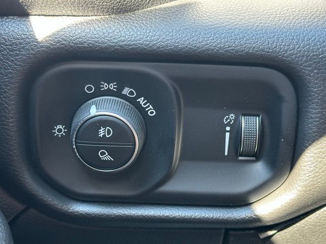2026 Ram 2500 Tradesman photo 17