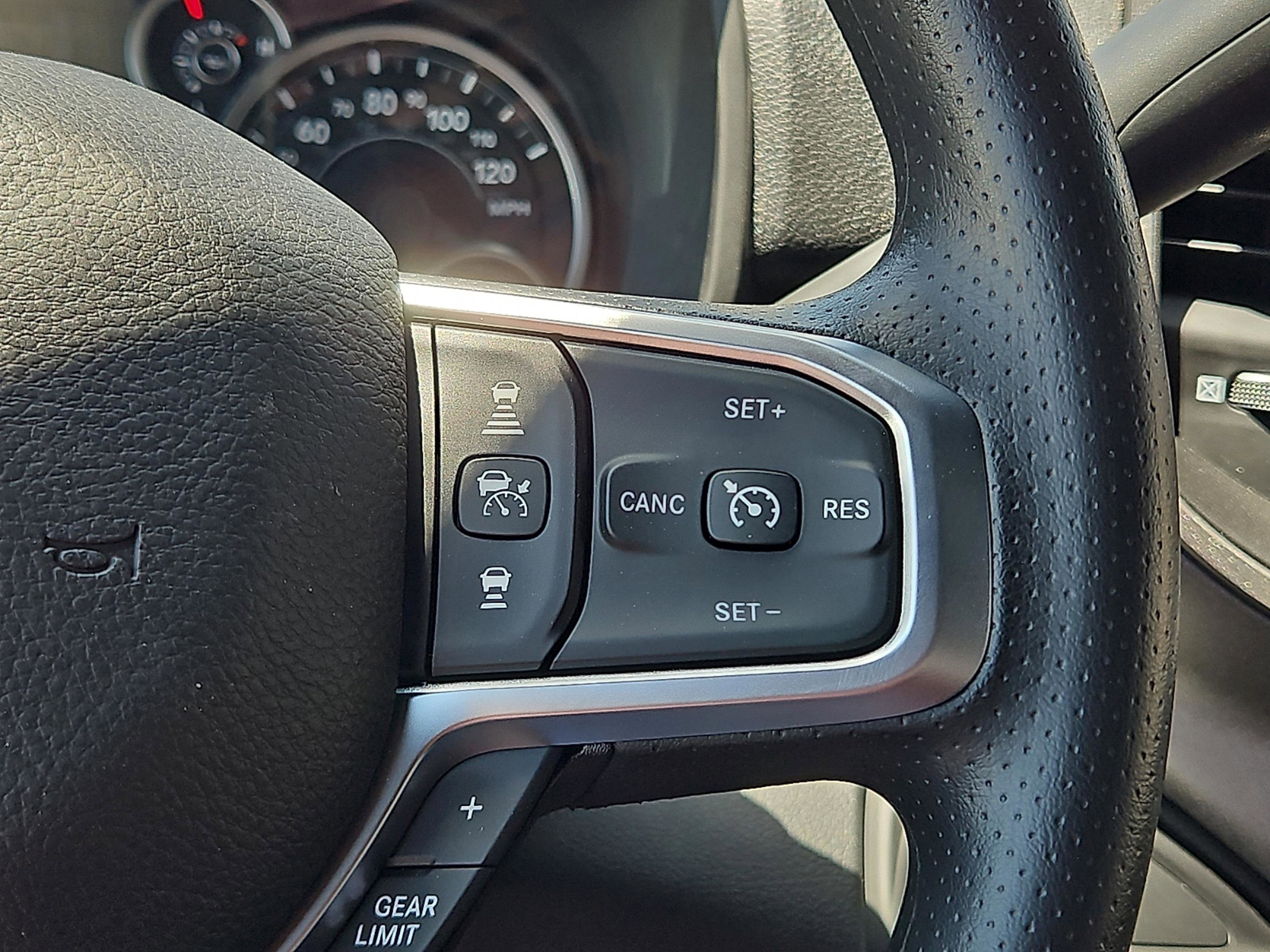 2025 Ram 2500 Tradesman photo 13