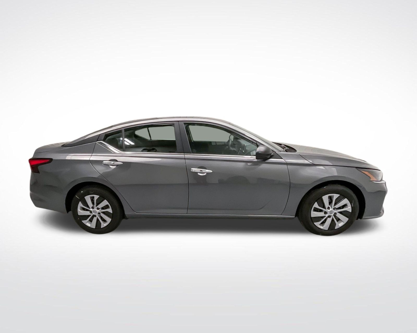 2025 Nissan Altima 2.5 S photo 4