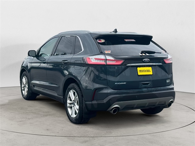 2019 Ford Edge SEL photo 2
