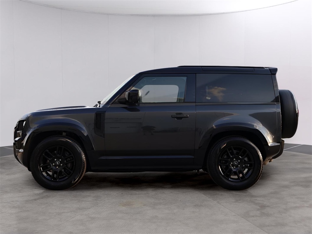 2024 Land Rover Defender 90 X-Dynamic SE photo 2