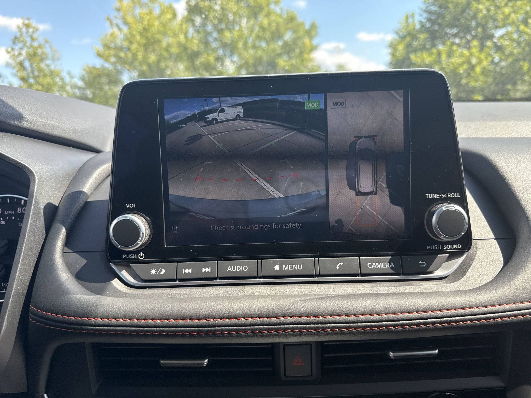 2026 Nissan Rogue SV photo 23