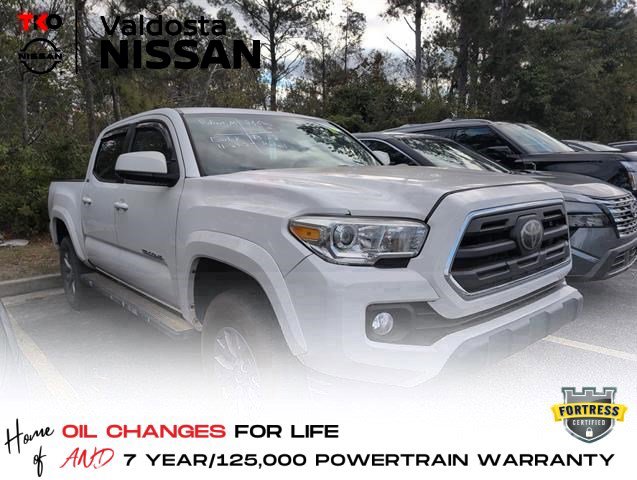 2019 Toyota Tacoma SR5's photo