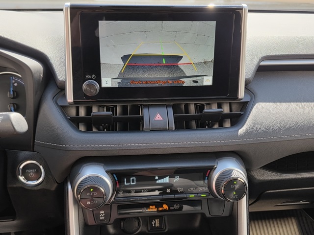 2024 Toyota RAV4 Hybrid XLE photo 19