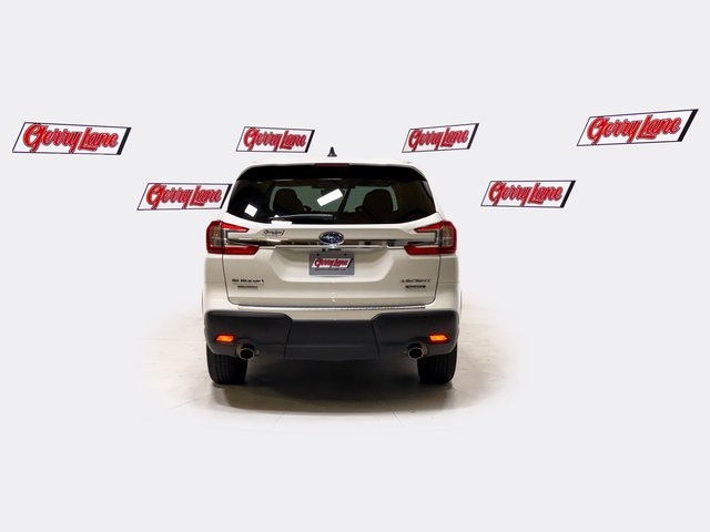 2024 Subaru Ascent Touring photo 4