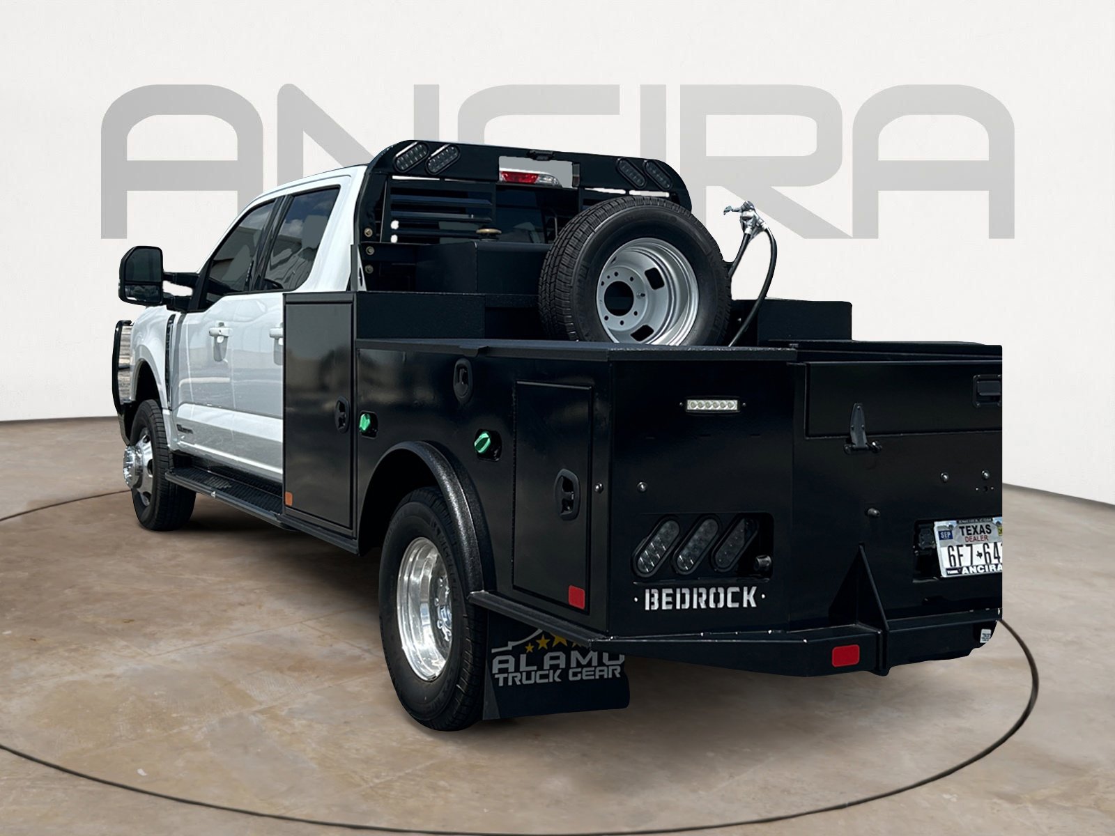 2024 Ford F-350 Lariat photo 2